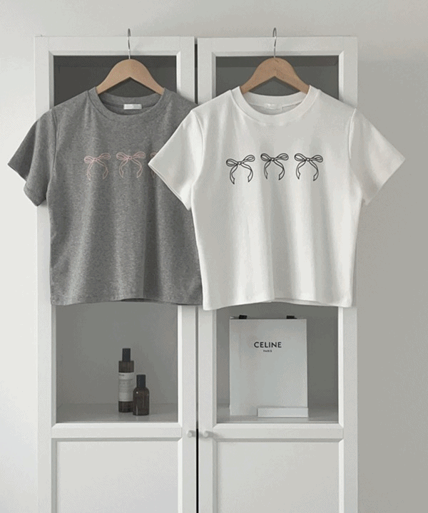 [봄신상🌷/데일리무드]리지 리본 프린팅 스탠다드핏 반팔 티셔츠(2col)